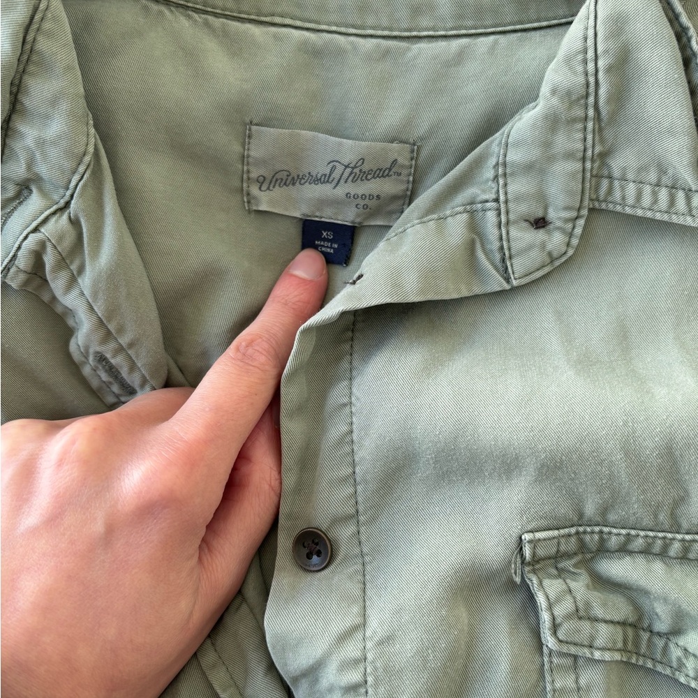 Universal Thread Olive Button Down Shirt - image 3